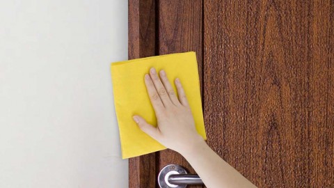 Cara Membersihkan Kusen Aluminum di Luar / Dalam Rumah